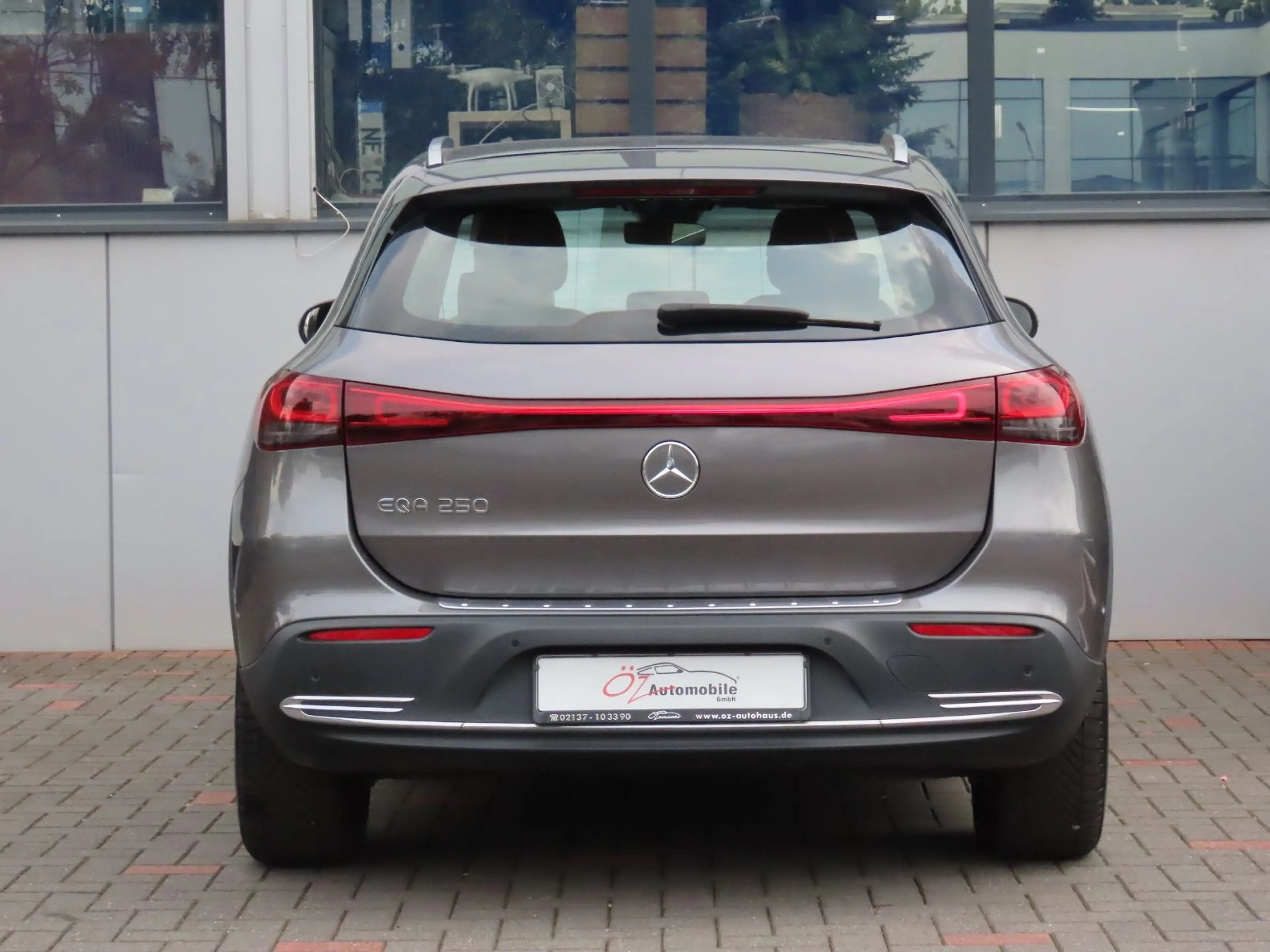 Mercedes-Benz EQA 250 Autom. Leder Ambiente Klima Kamera — photo 8