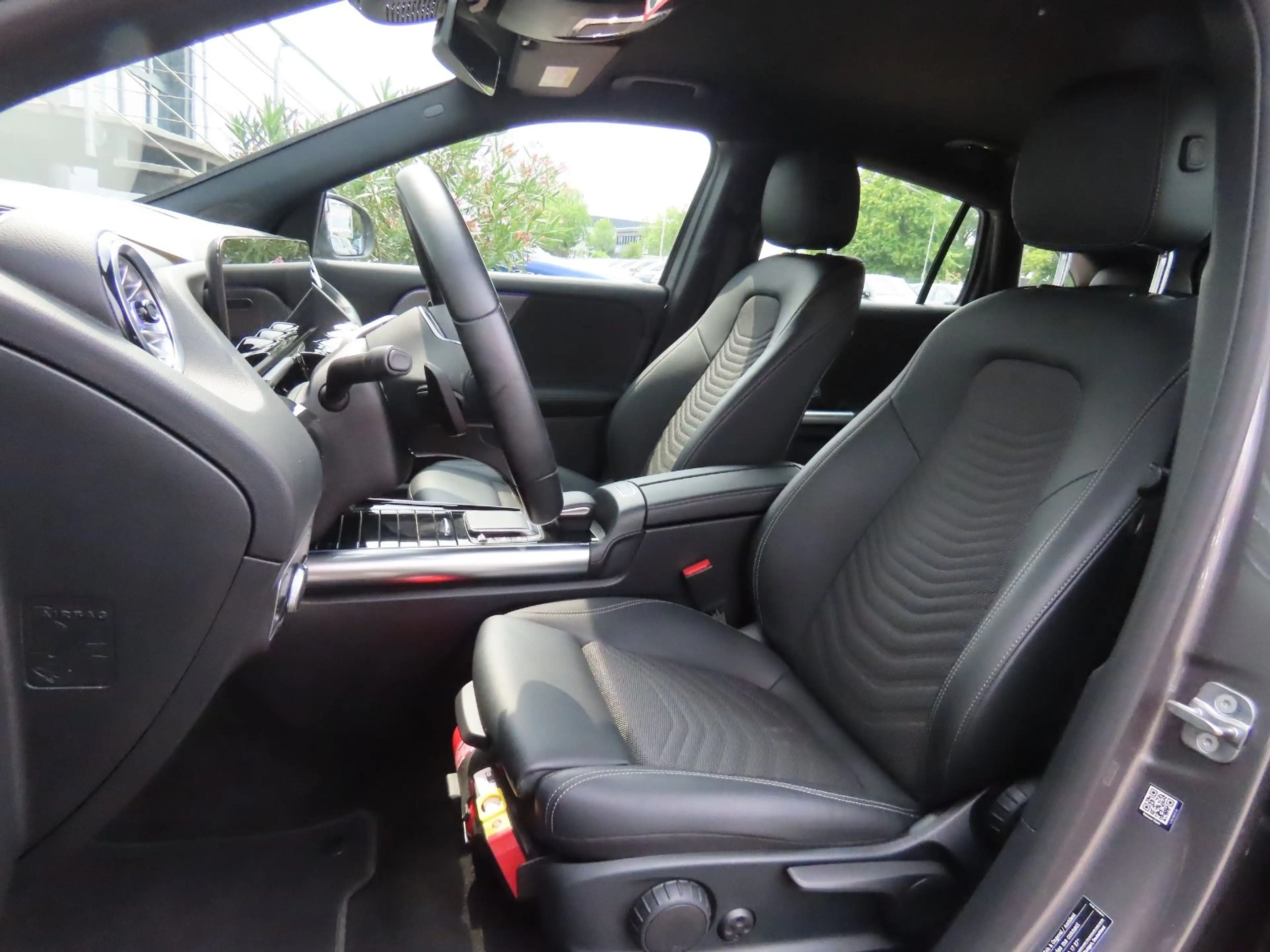 Mercedes-Benz EQA 250 Autom. Leder Ambiente Klima Kamera — photo 14