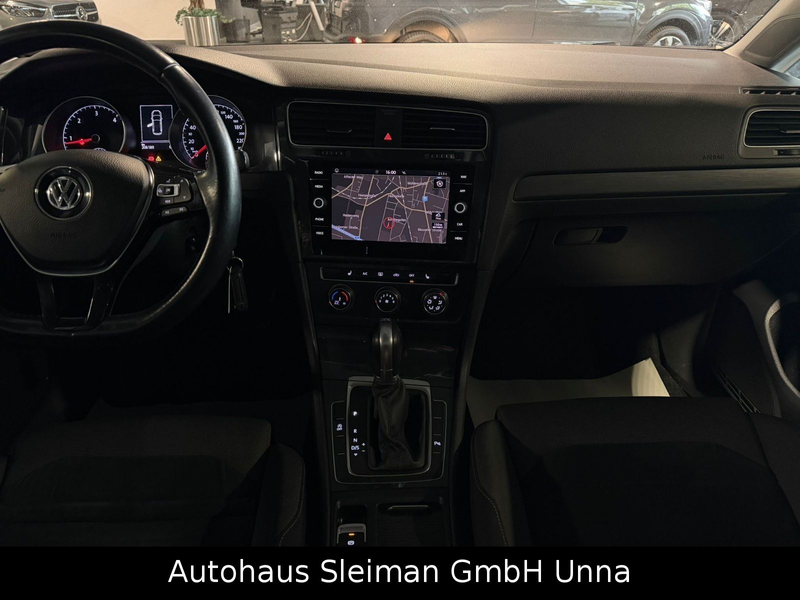 Volkswagen Golf VII Variant Comfortline 1,6 Automatik/Klima — photo 12