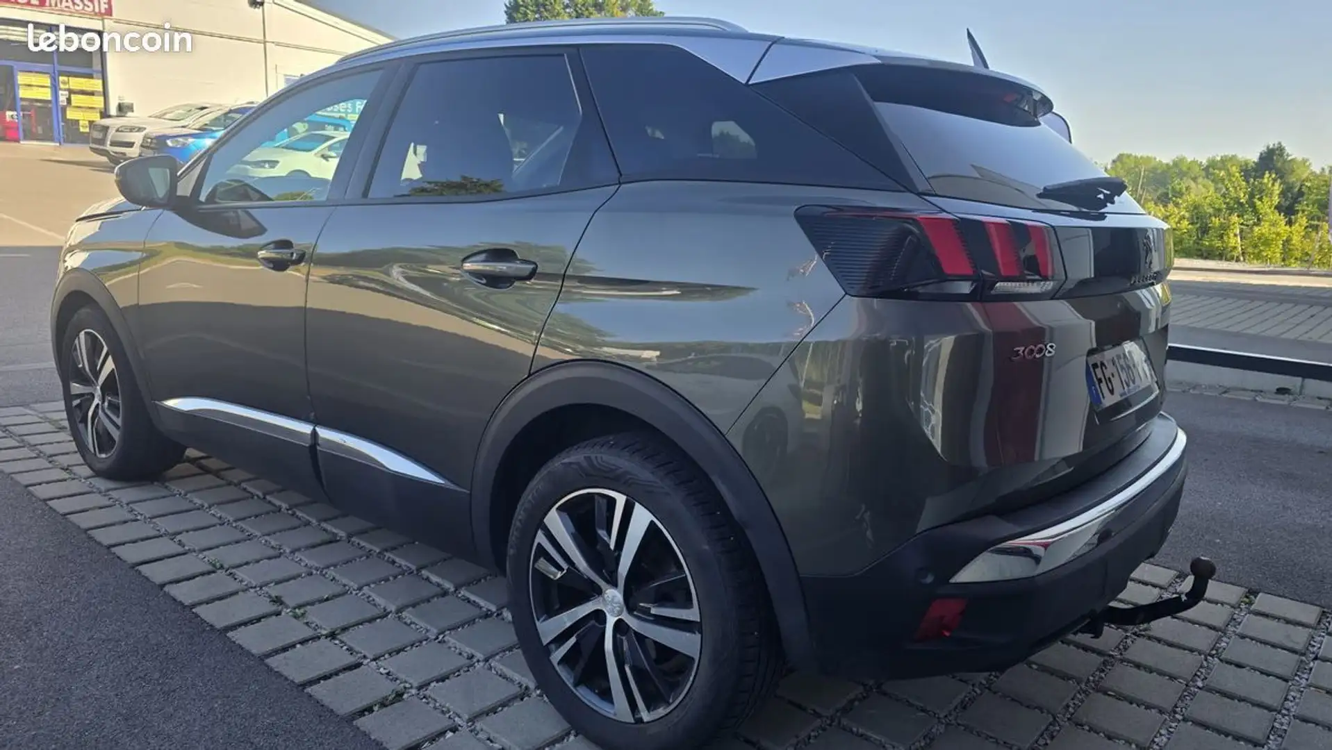 Peugeot 3008 1.5 blueHDi 130 S&S Allure - 2