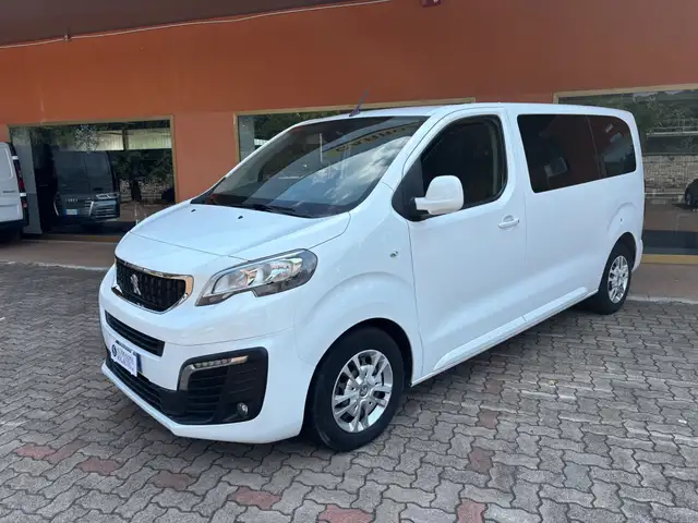 Peugeot Traveller Traveller BlueHDi 100 S&S Standard Business 9 POST