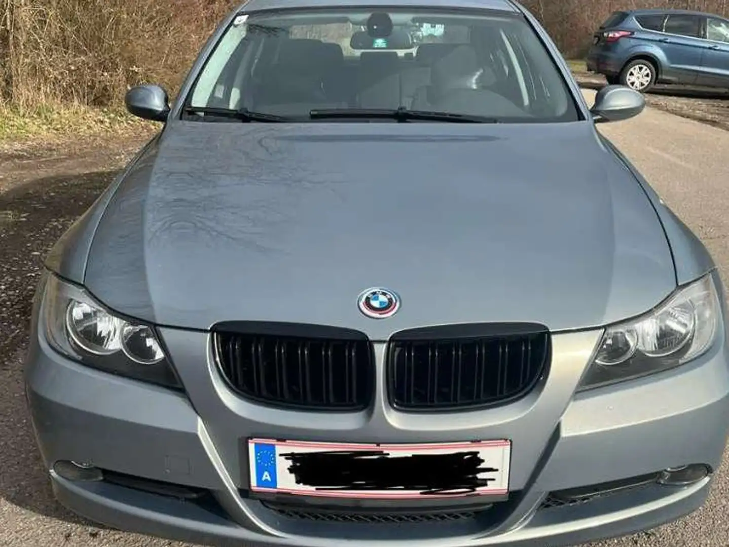 BMW 320 320i Grau - 2