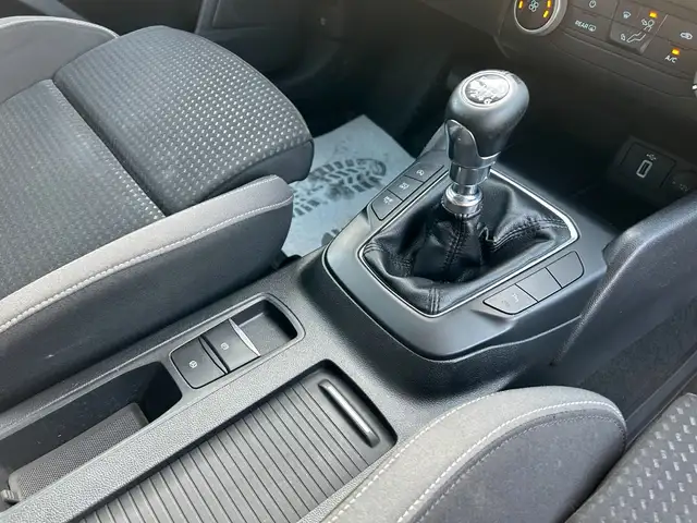 Ford Focus view 23