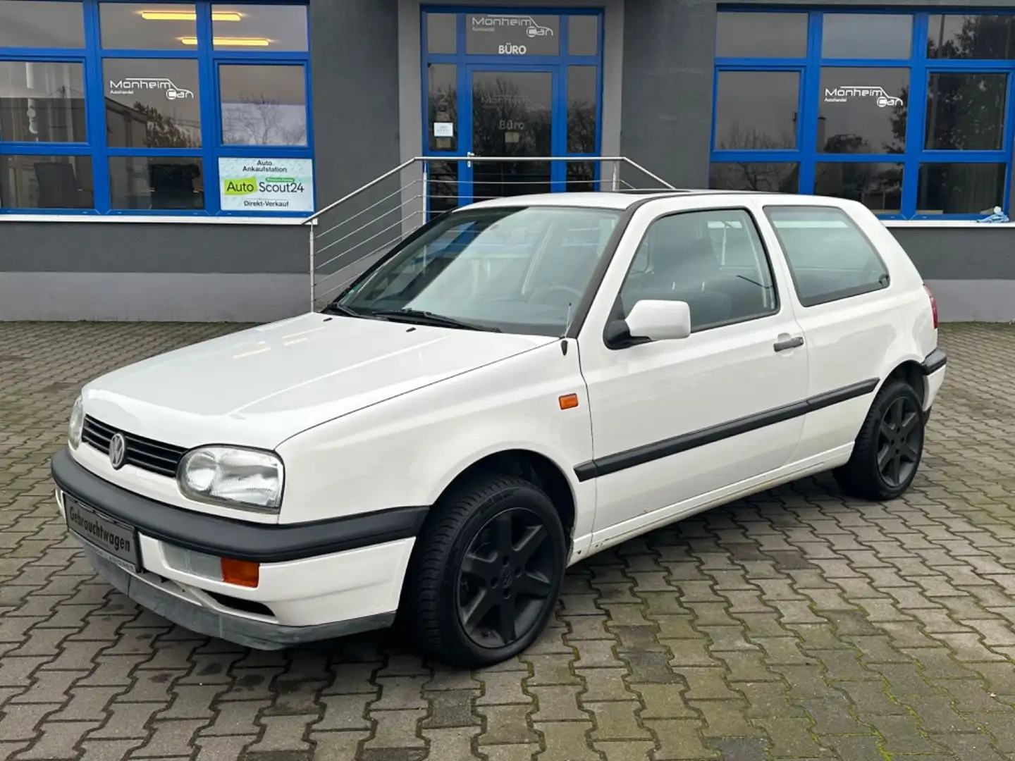 Volkswagen Golf -- AUTOMATIK-- Blanco - 1