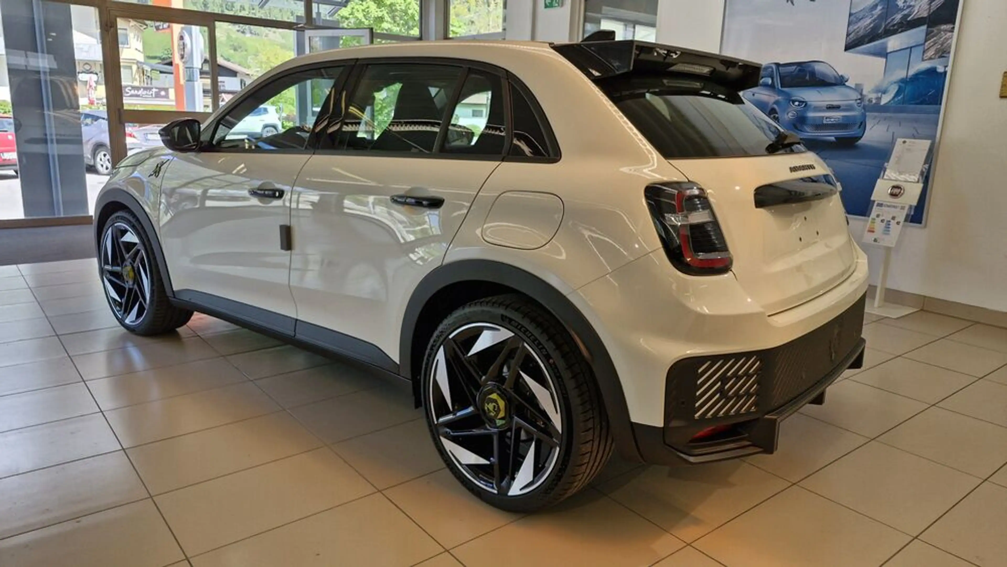 Abarth 600e Abarth Turismo — photo 7