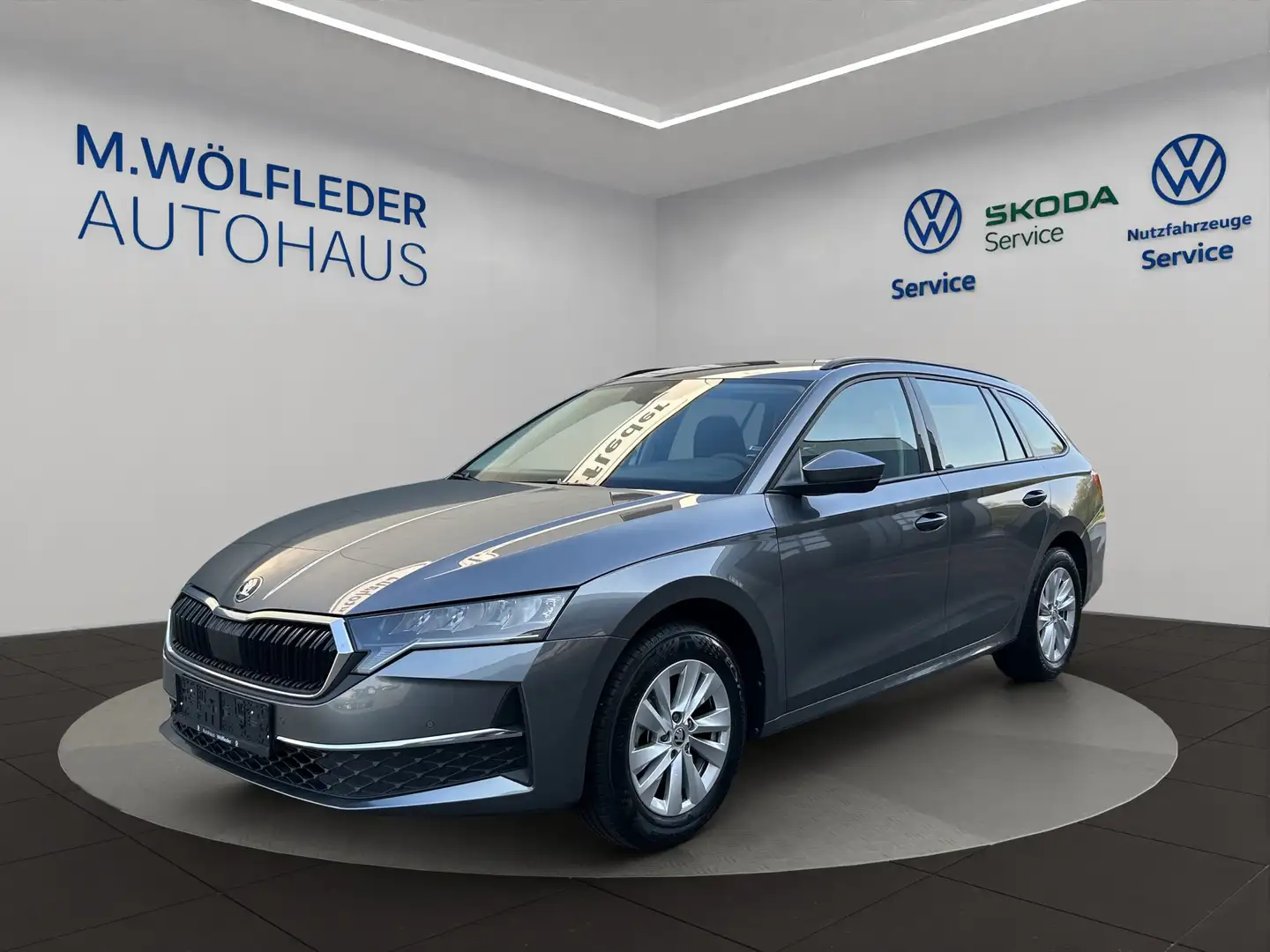 Skoda Octavia Combi Selection 2.0 TDI DSG Grau - 1