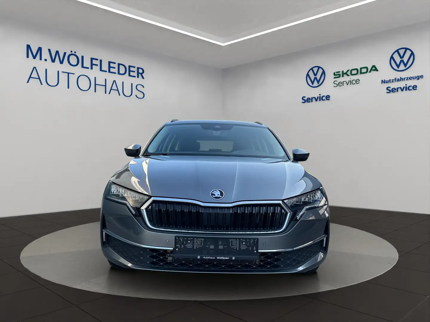 Skoda Octavia Combi Selection 2.0 TDI DSG Grau - 2