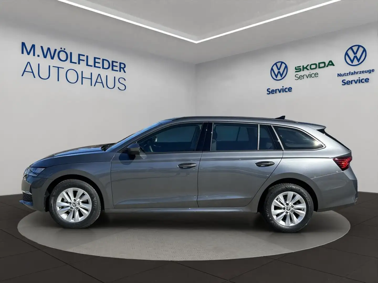 Skoda Octavia Combi Selection 2.0 TDI DSG Grau - 2
