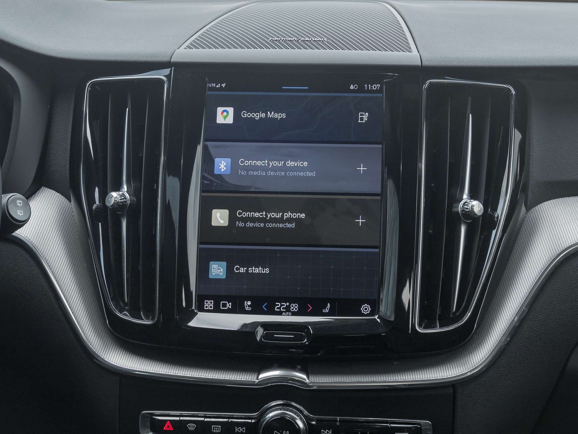 2022 Volvo XC60 T8 eAWD PHEV R-Design |NEW TIRES |VOLVO CPO thumb 25