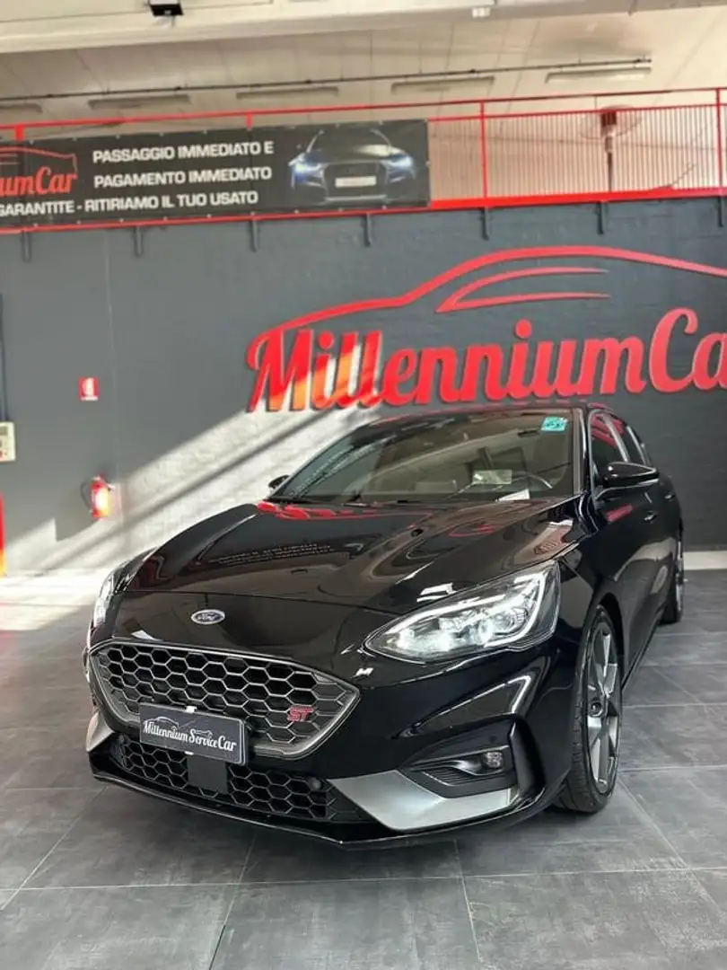 Ford Focus 2.3 EcoBoost 280CV automatico 5p. ST Negro - 1
