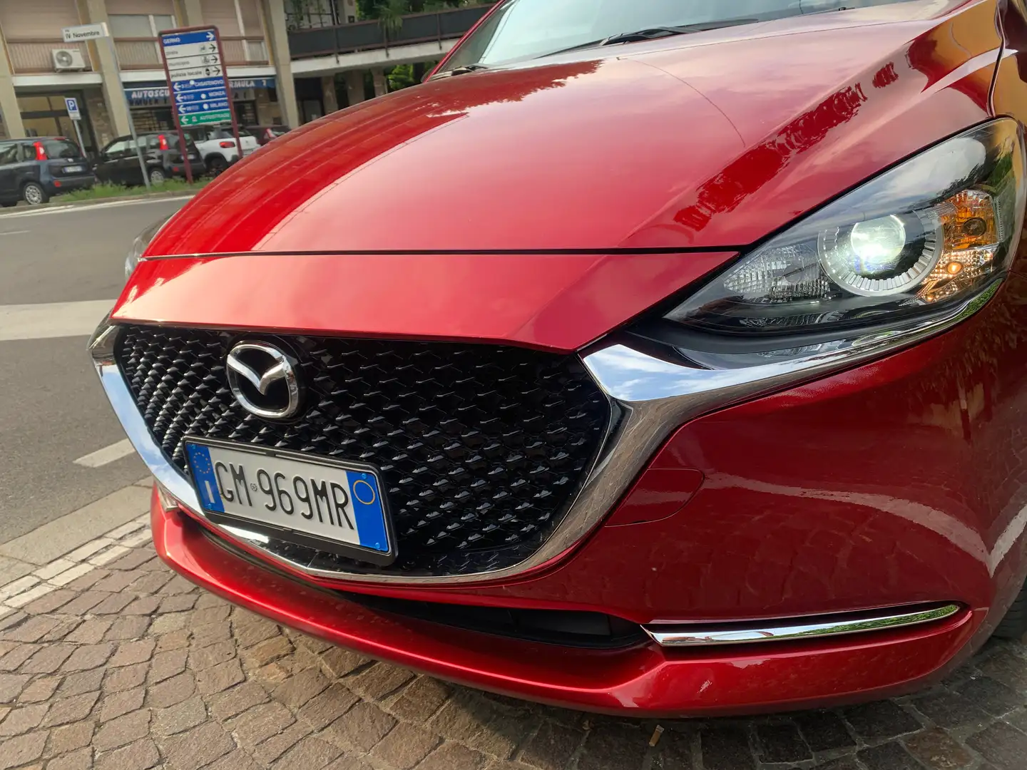Mazda 2 2 III 2020 1.5 Homura 75cv Rosso - 2