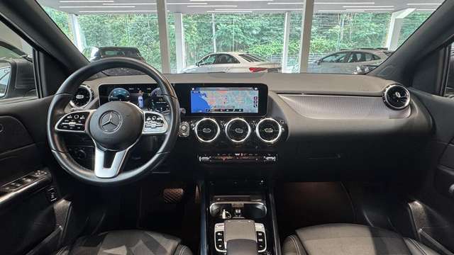 Mercedes-Benz B 180 — photo 10