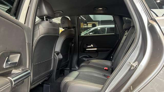 Mercedes-Benz B 180 — photo 20