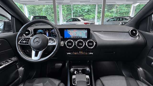 Mercedes-Benz B 180 — photo 10