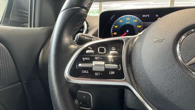Mercedes-Benz B 180 — photo 17
