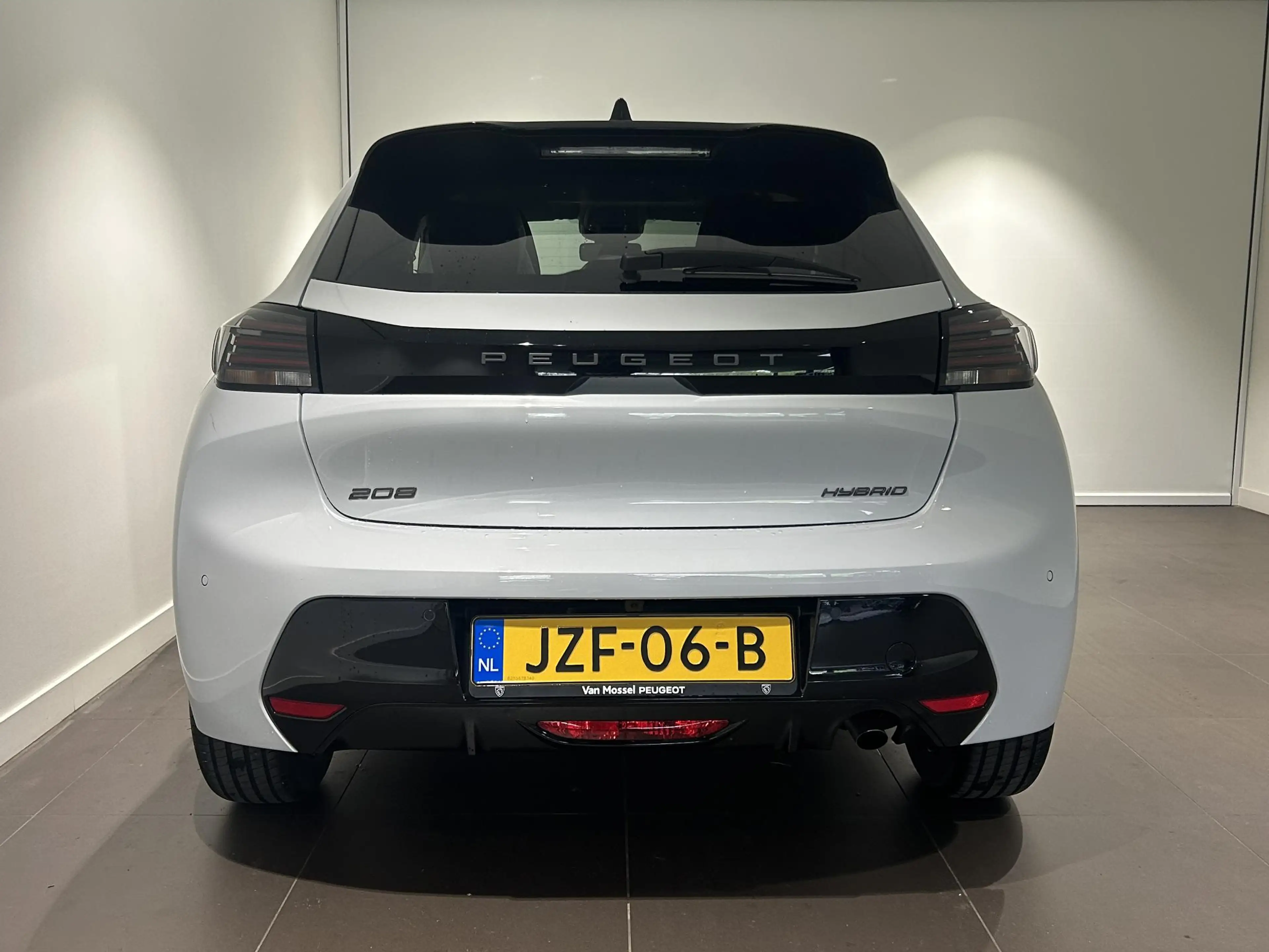 Peugeot 208 1.2 Hybrid 110 e-DCS6 Allure | NAVIGATIE | CAMERA — photo 4