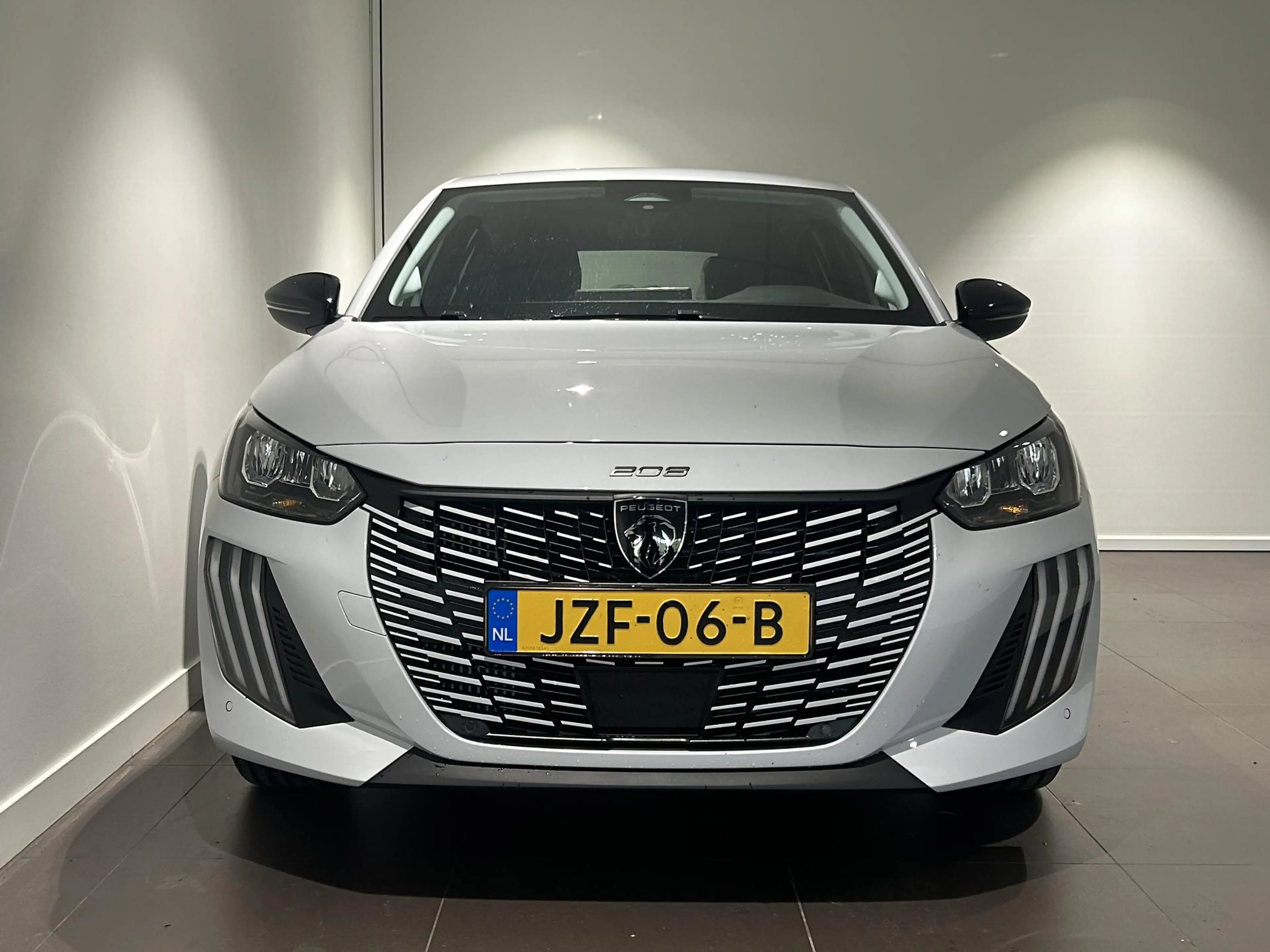 Peugeot 208 1.2 Hybrid 110 e-DCS6 Allure | NAVIGATIE | CAMERA — photo 2