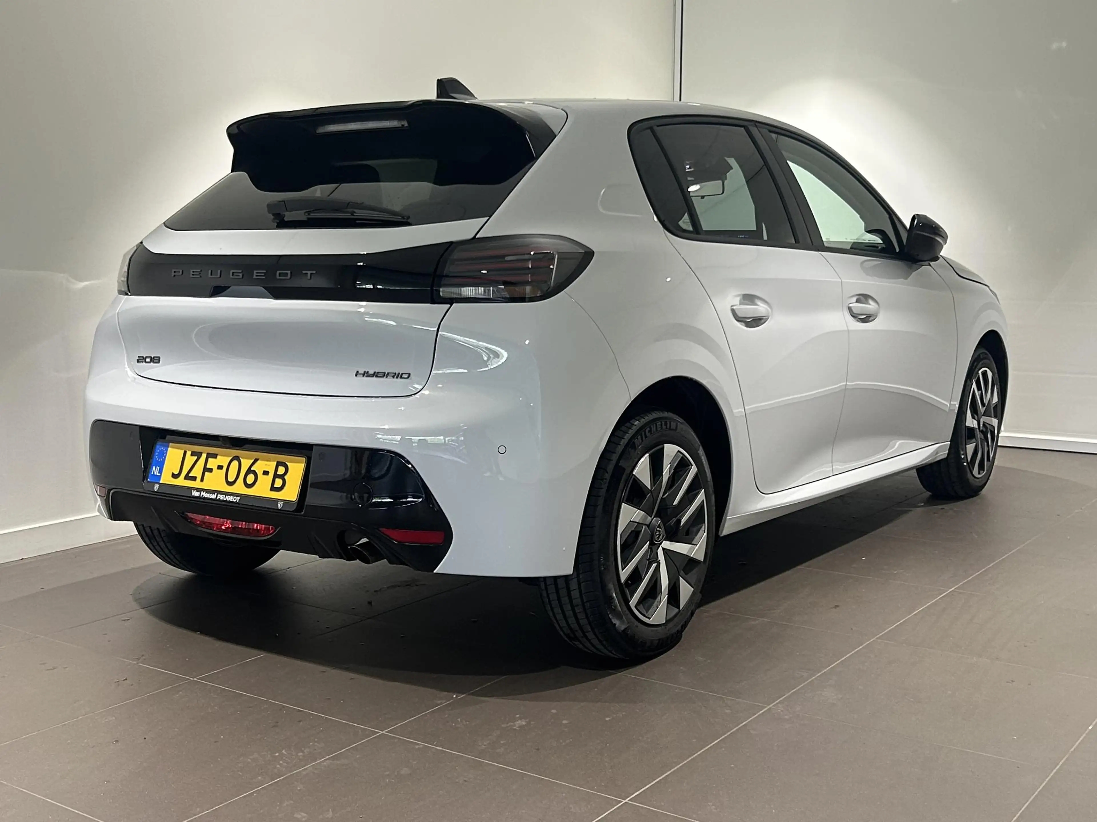 Peugeot 208 1.2 Hybrid 110 e-DCS6 Allure | NAVIGATIE | CAMERA — photo 3
