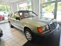 Mercedes-Benz E 230 /Schiebedach/H-Gutachten/Leder/ZV/Bestzust. Grün - thumbnail 3