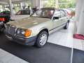 Mercedes-Benz E 230 /Schiebedach/H-Gutachten/Leder/ZV/Bestzust. Grün - thumbnail 1
