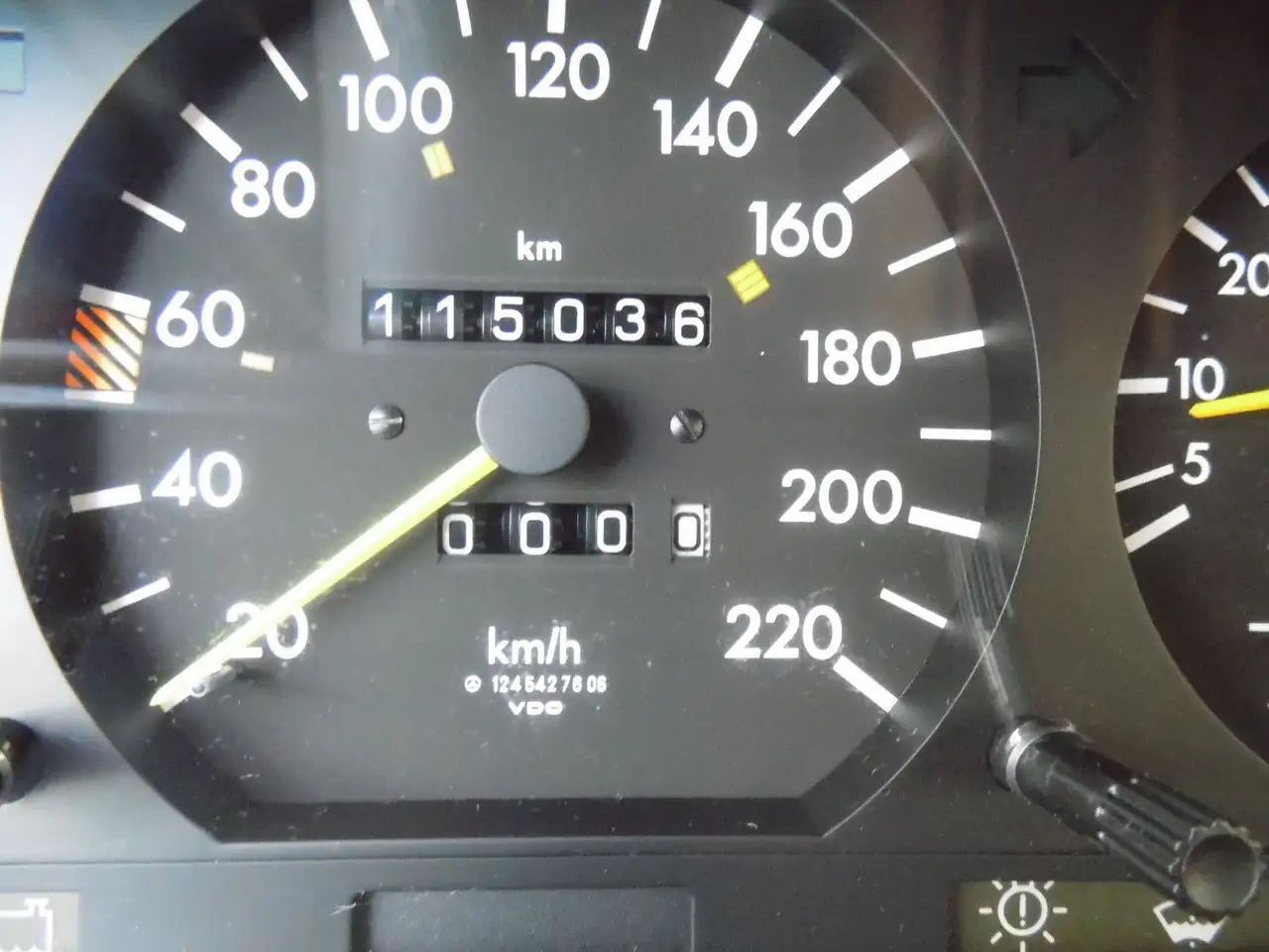 Mercedes-Benz E 230 /Schiebedach/H-Gutachten/Leder/ZV/Bestzust., foto 12