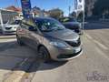 Lancia Ypsilon Ypsilon 1.0 FireFly 5 porte S&S Hybrid Oro 5 posti Grijs - thumbnail 2