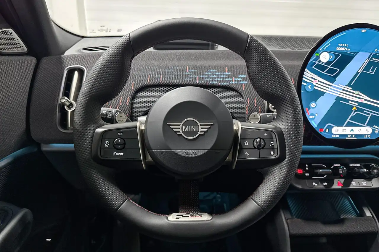 MINI John Cooper Works Countryman 2026 — фото 12