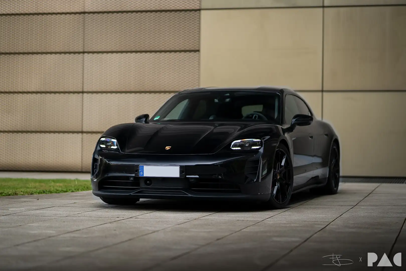 Porsche Taycan GTS SPORT TURISMO | BATTERIE GARANTIE | Zwart - 2