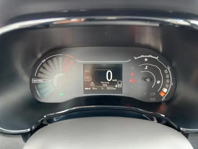 Dacia Spring view 13