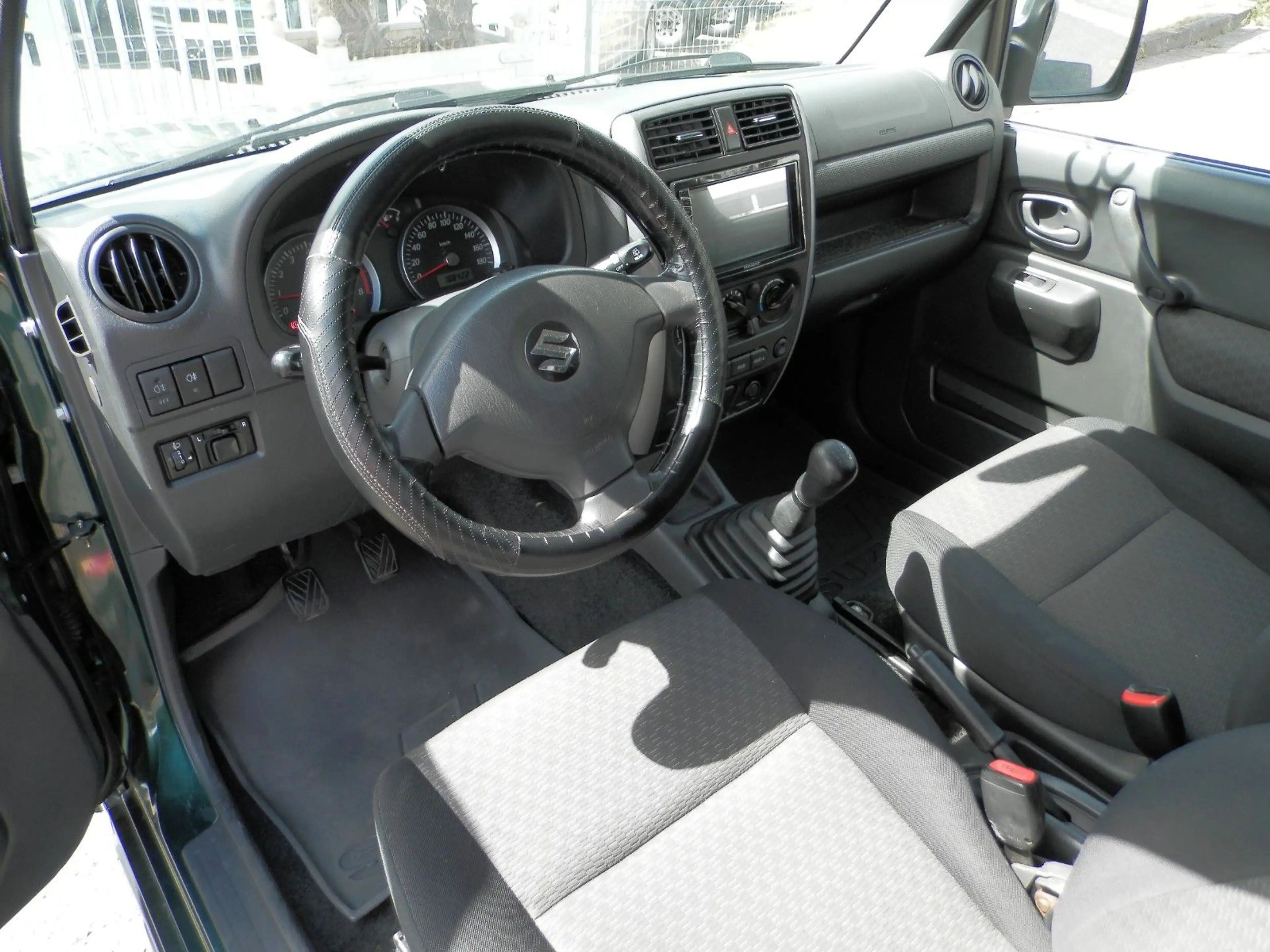 Suzuki Jimny Club Lim.*Nr.98*AHK*TÜV 07-2028 — photo 4