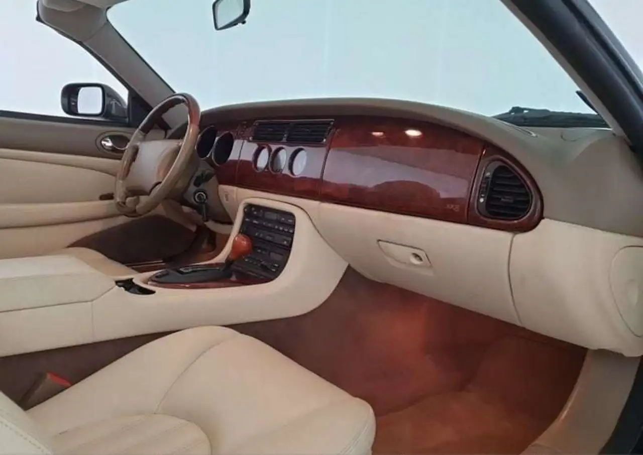 Jaguar XK8 Convertible 4.0, foto 10