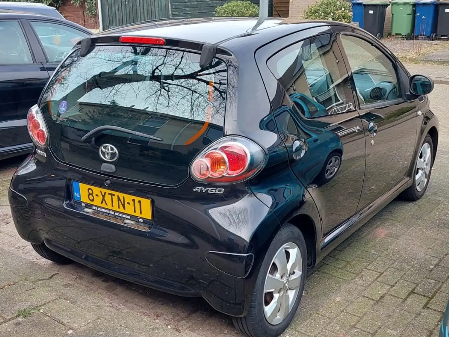 Toyota Aygo Aygo 1.0 VVT-i Dyn. Or. Zwart - 1