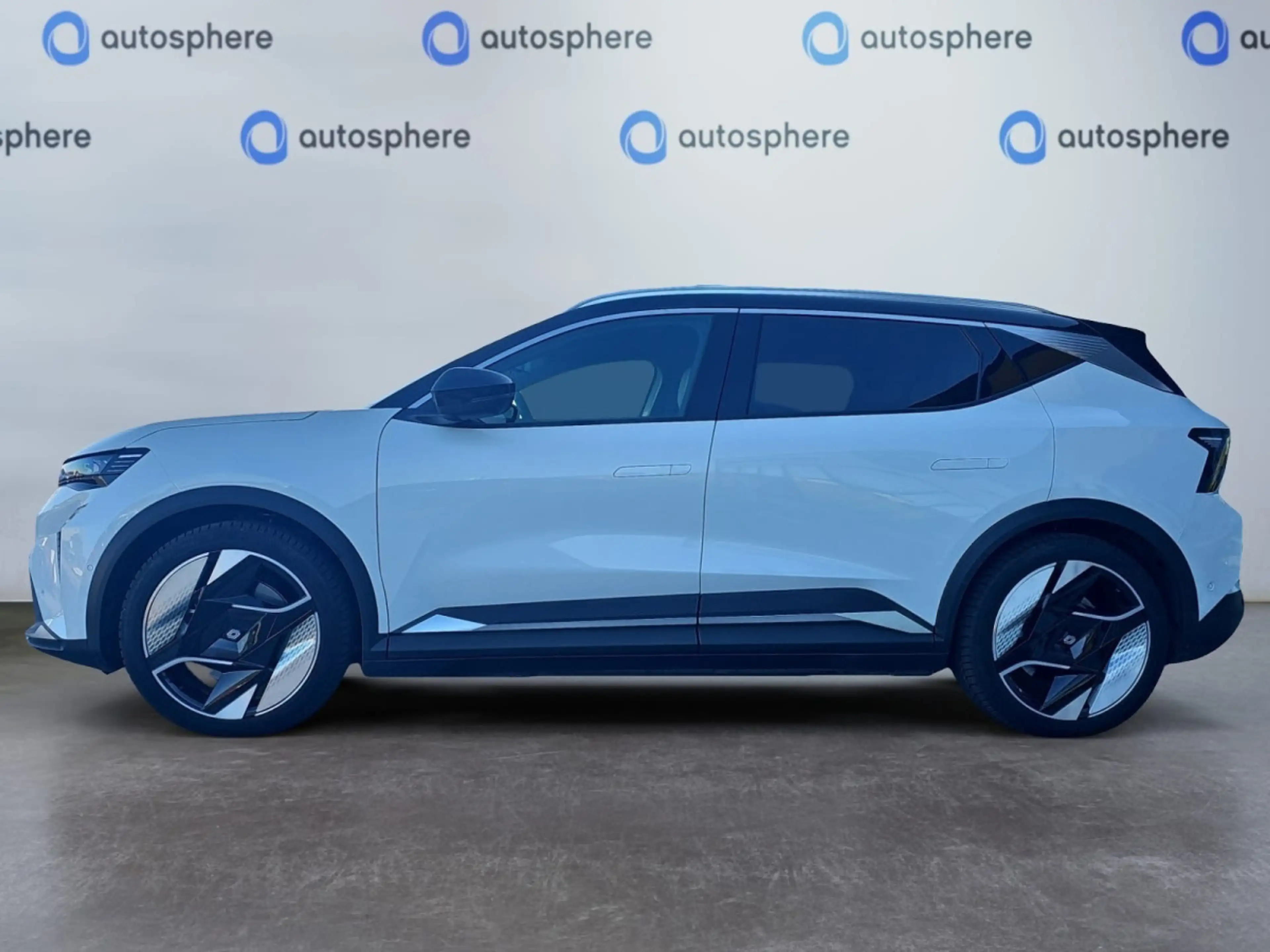 Renault Scenic ICONIC 220 LONG RANGE — photo 3