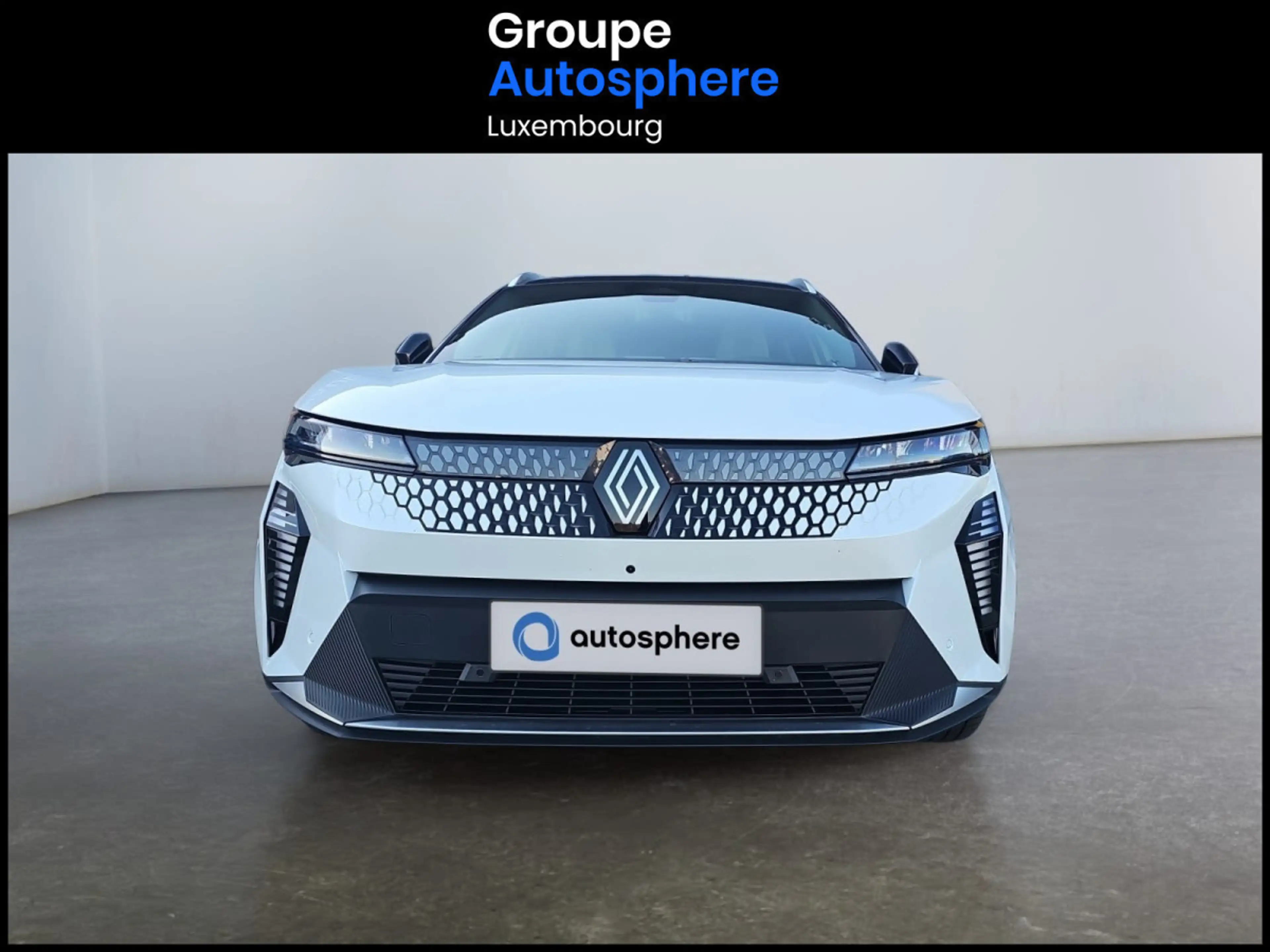 Renault Scenic ICONIC 220 LONG RANGE — photo 2