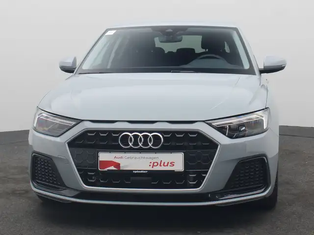 Audi A1 view 3