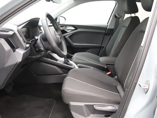 Audi A1 view 12