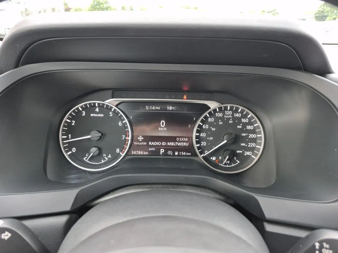 Nissan Pathfinder снимка Nissan Pathfinder