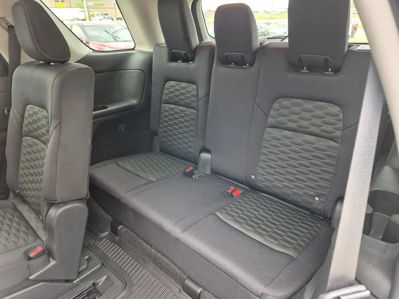 Nissan Pathfinder снимка Nissan Pathfinder