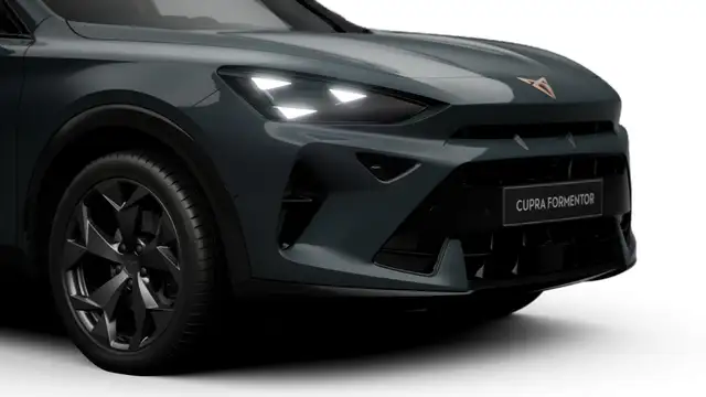 Cupra Formentor view 8