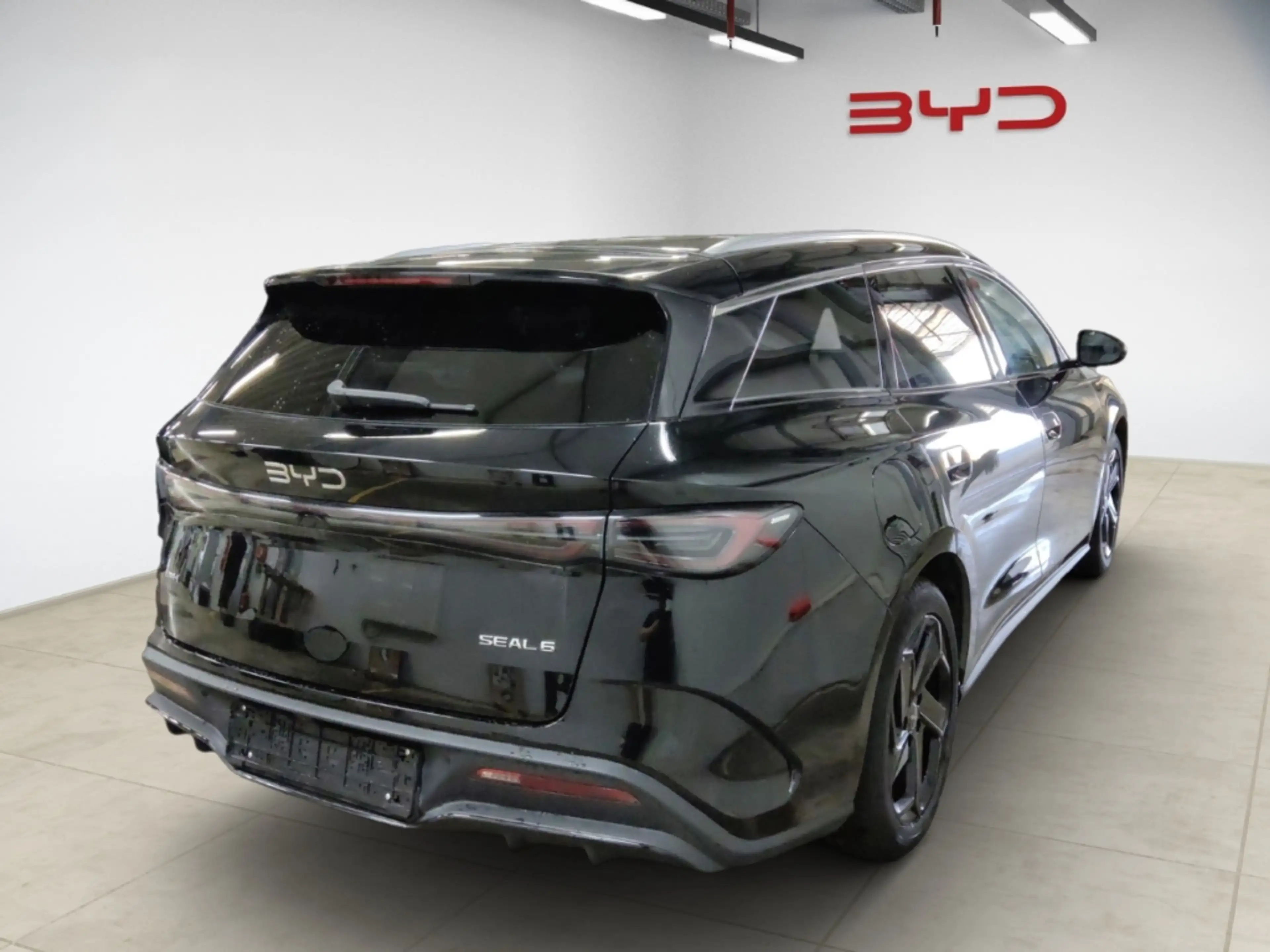 BYD Seal COMFORT PHEV 1.5 160KW NAVI,KLIMA,SITZHZG,CARPLAY — photo 2