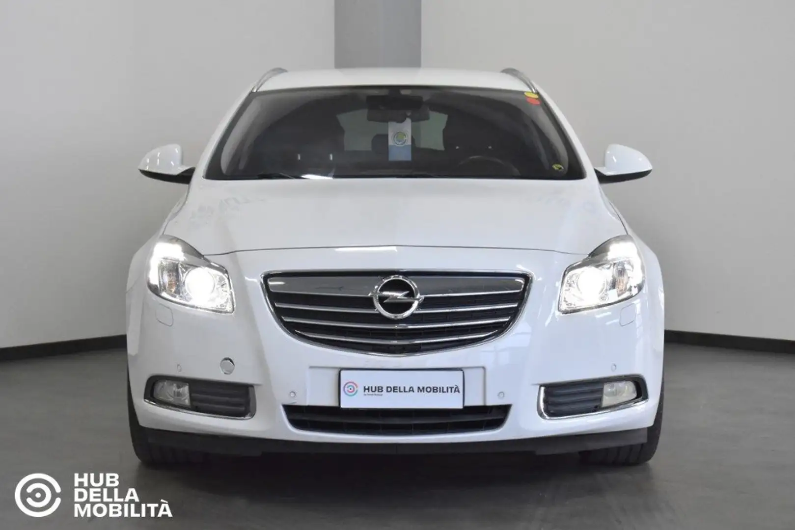 Opel Insignia 2.0 CDTI 160CV Sports Tourer Cosmo Bianco - 1