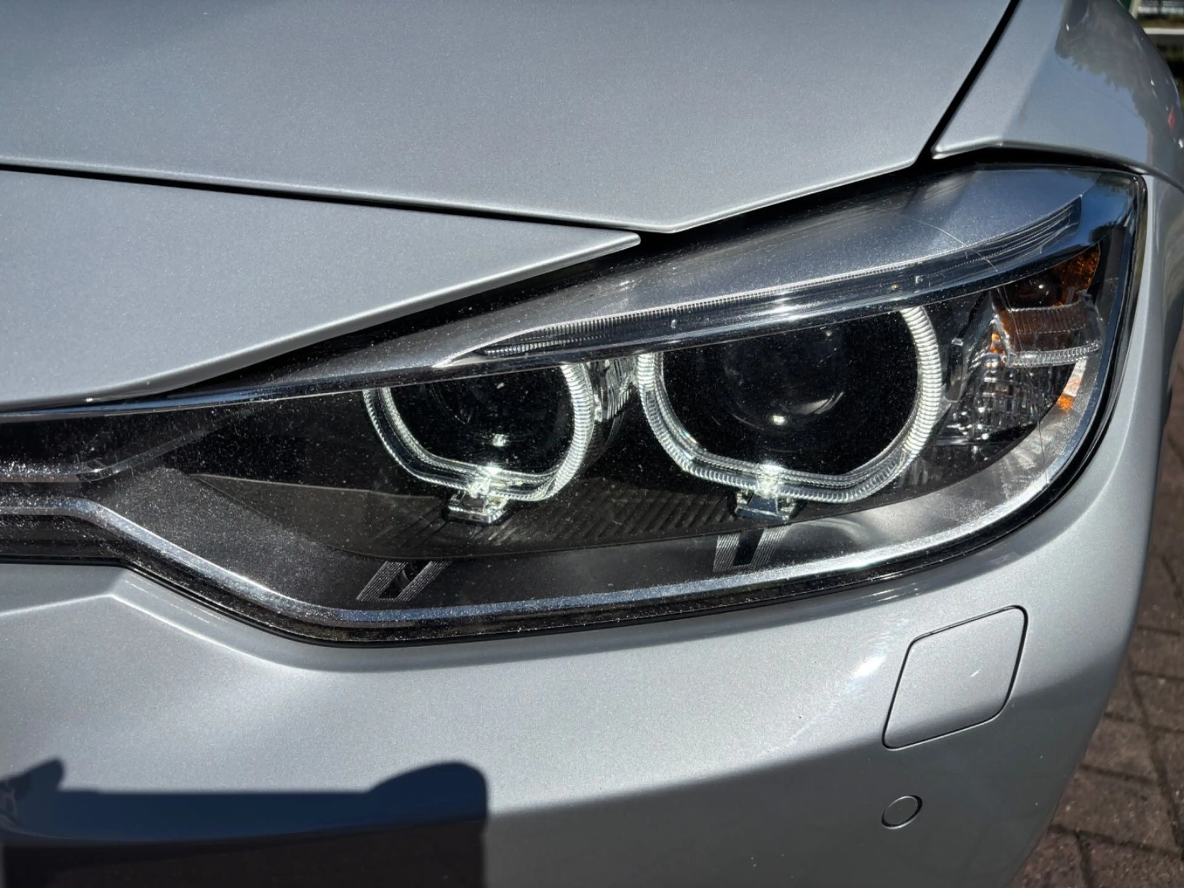 BMW 325 Lim.AUTOM+NAVI+HEAD-UP+XENON+LEDER+KAMERA — photo 4