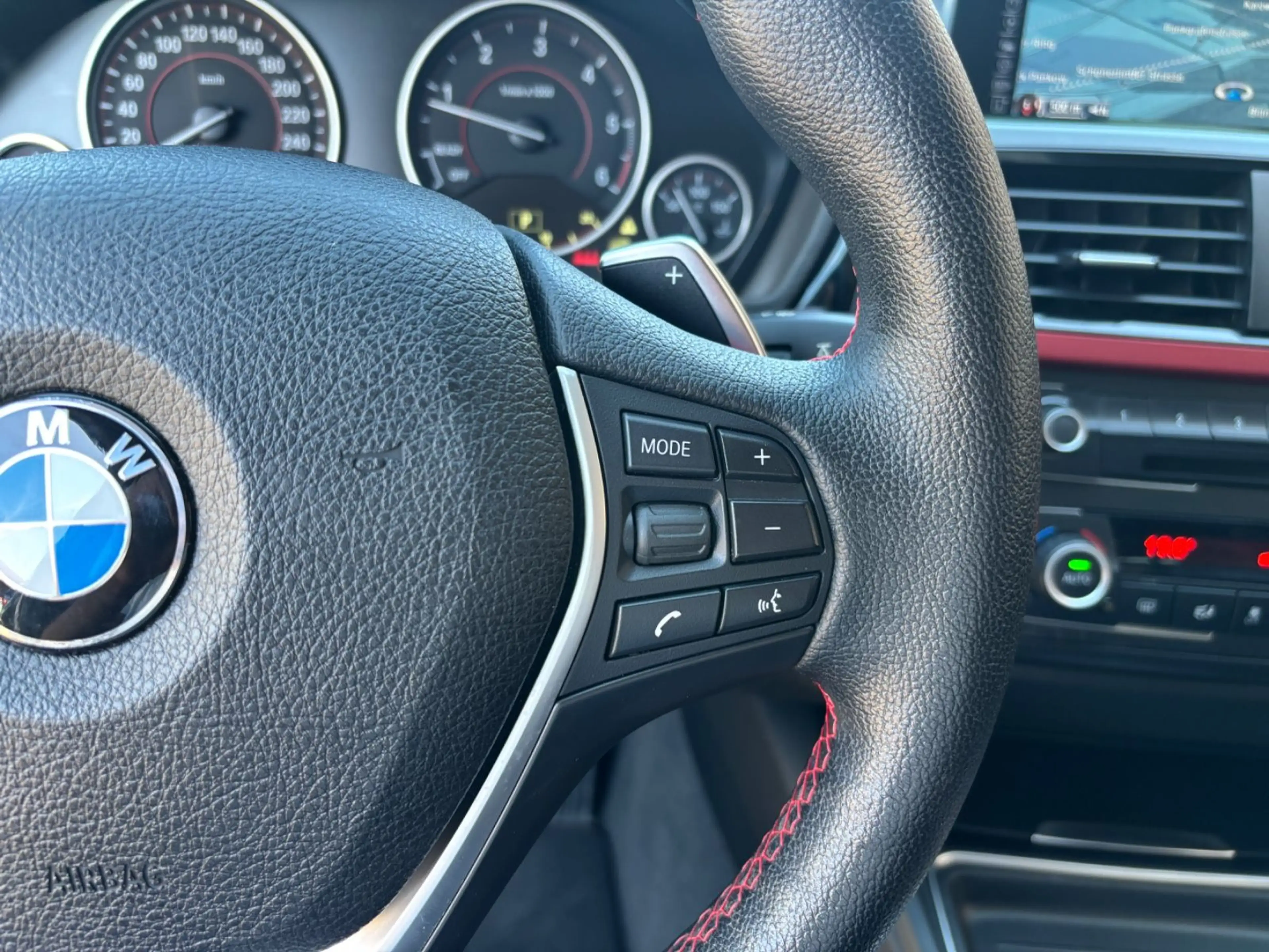 BMW 325 Lim.AUTOM+NAVI+HEAD-UP+XENON+LEDER+KAMERA — photo 15