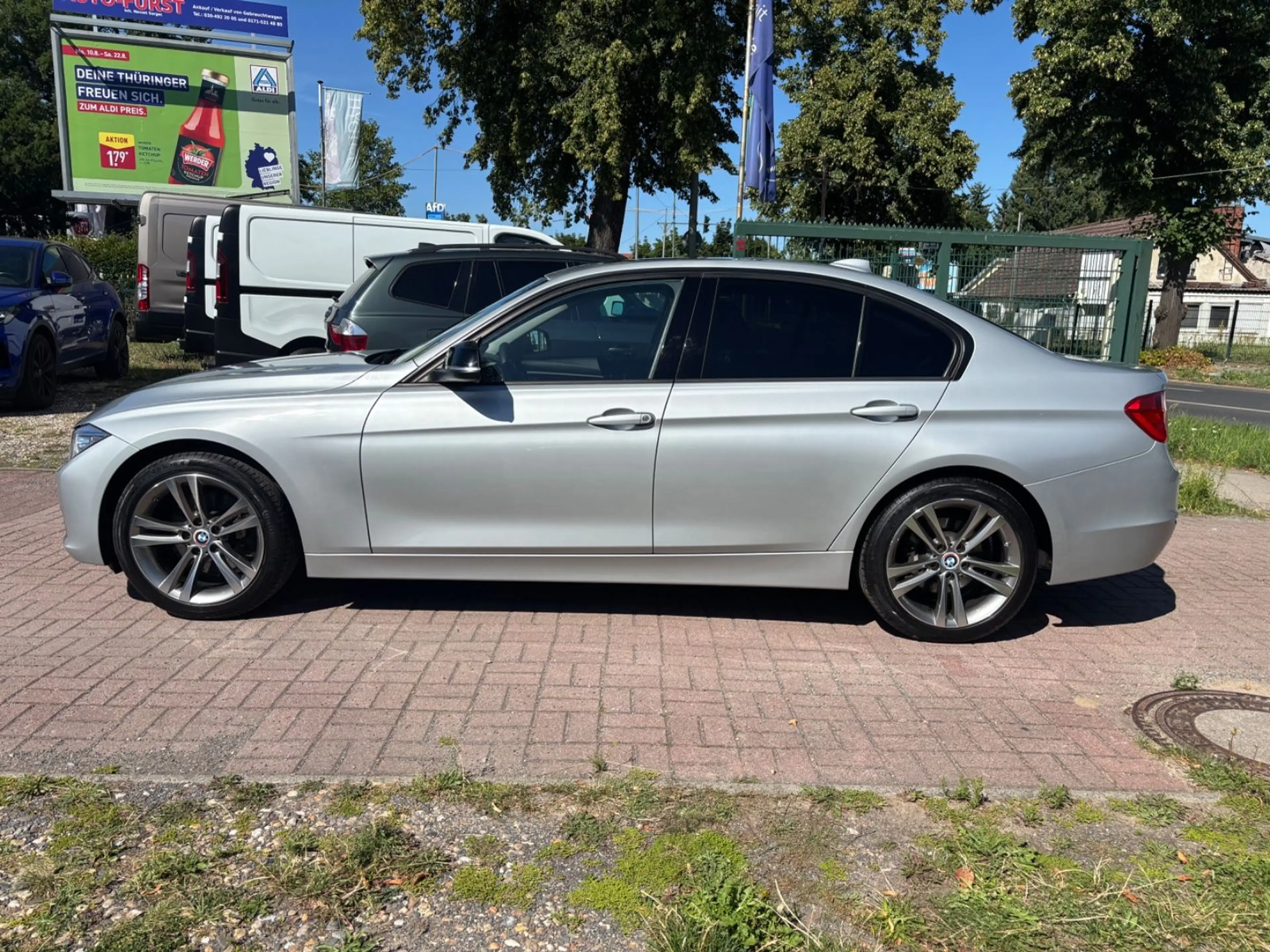BMW 325 Lim.AUTOM+NAVI+HEAD-UP+XENON+LEDER+KAMERA — photo 7