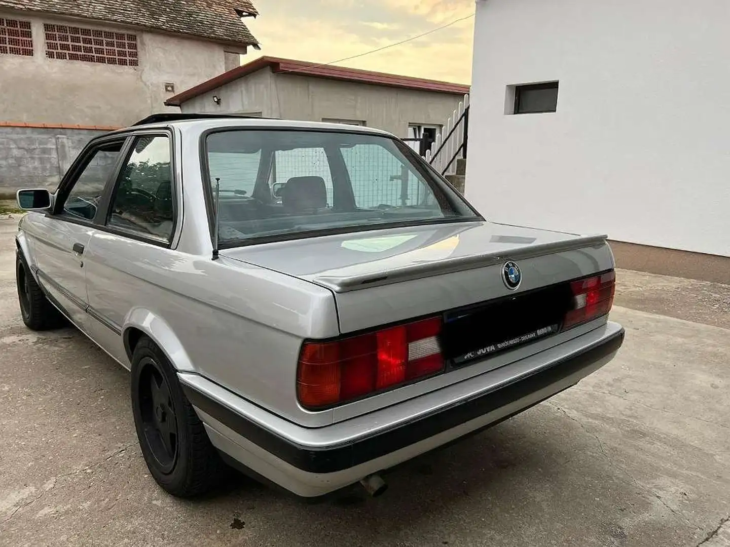 BMW 318 318i Grey - 1