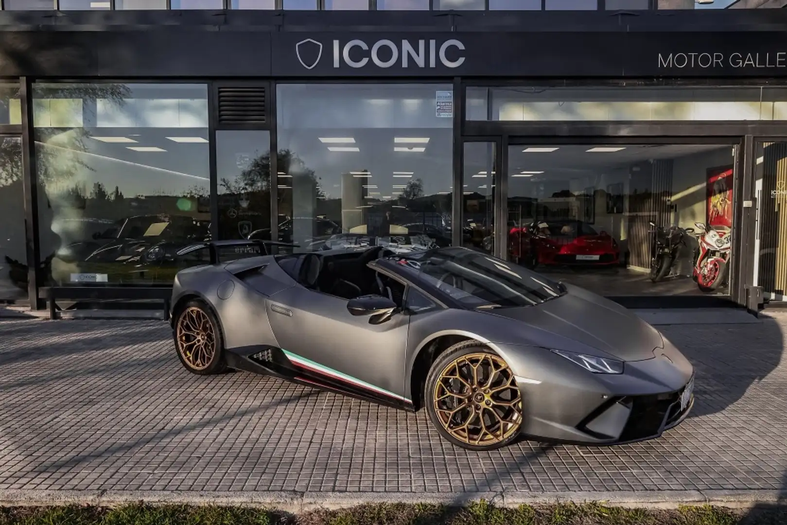 Lamborghini Huracán LP 640-4 Performante Spyder Burdeos - 1