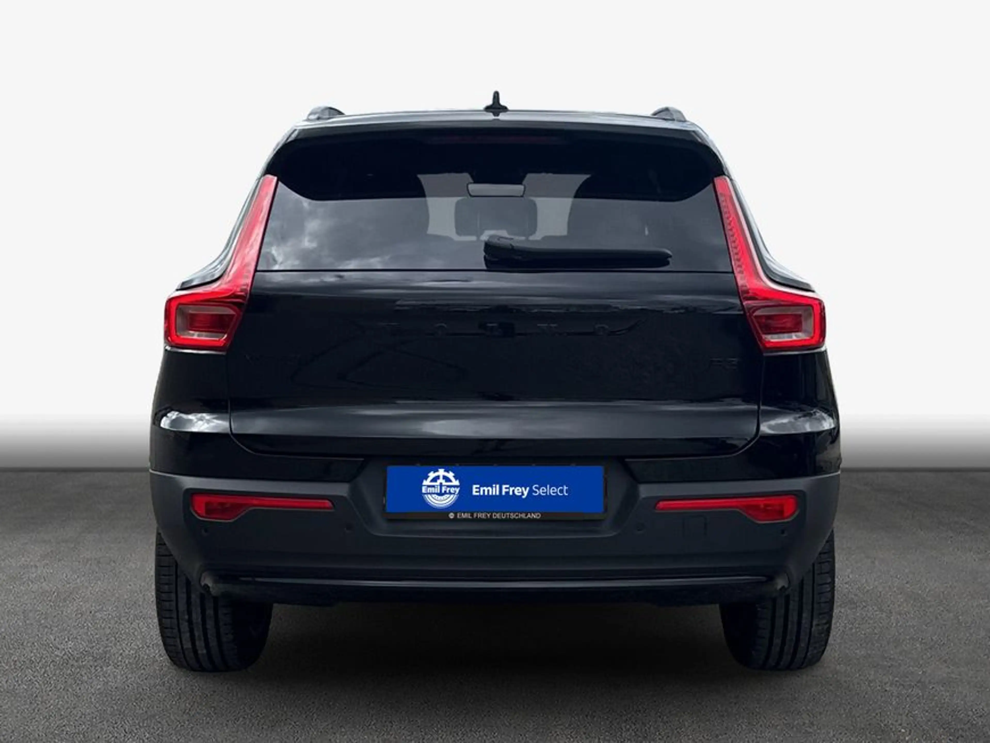 Volvo XC40 XC40 B3 B DKG Plus Black Edition — photo 5