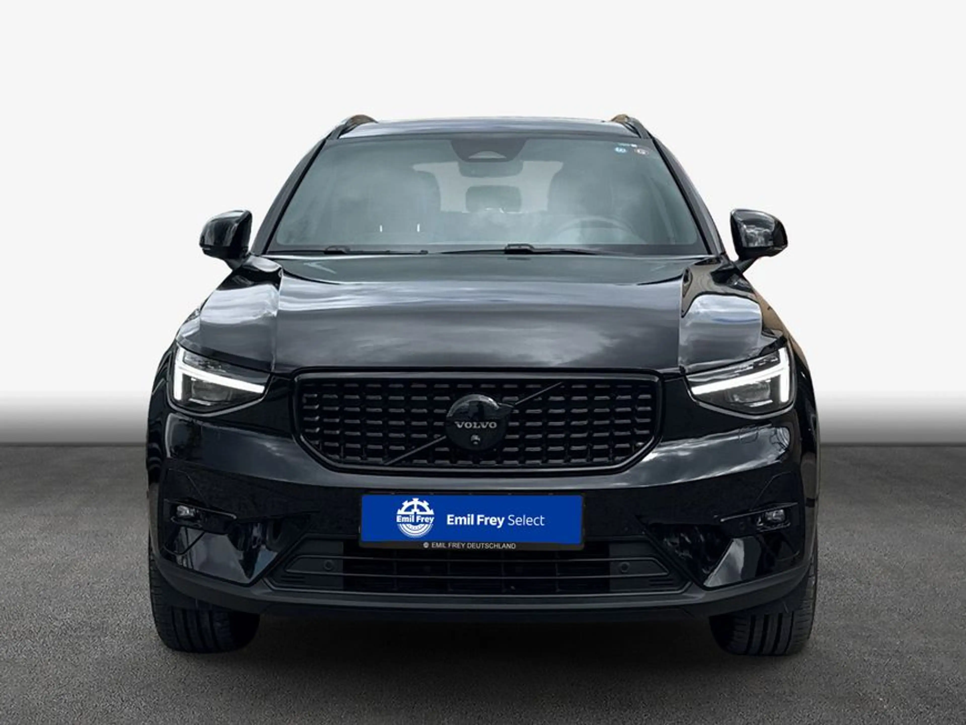 Volvo XC40 XC40 B3 B DKG Plus Black Edition — photo 3