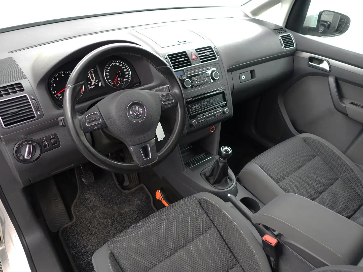 Volkswagen Touran 1.2 TSI Comfortline BlueMotion- 7 Pers, Park Assis Blanc - 2