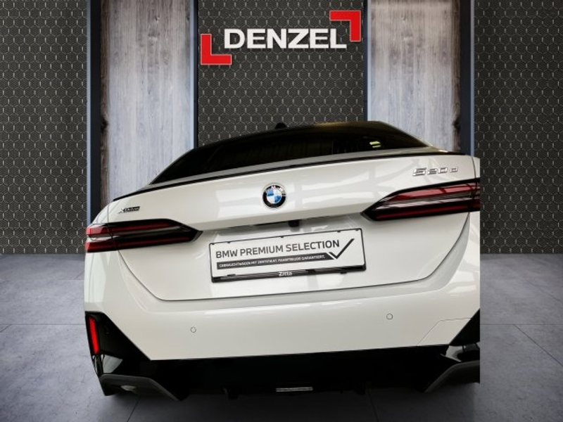BMW 520 d xDrive Limousine G60 B47 — photo 11